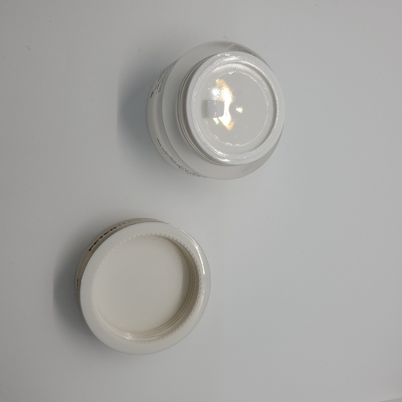 Peter Thomas Roth Un-Wrinkle Night Cream - Picture 5 of 8